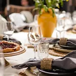 Chateau Bed and breakfast 3*