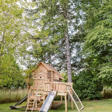 Chateau Bed and breakfast