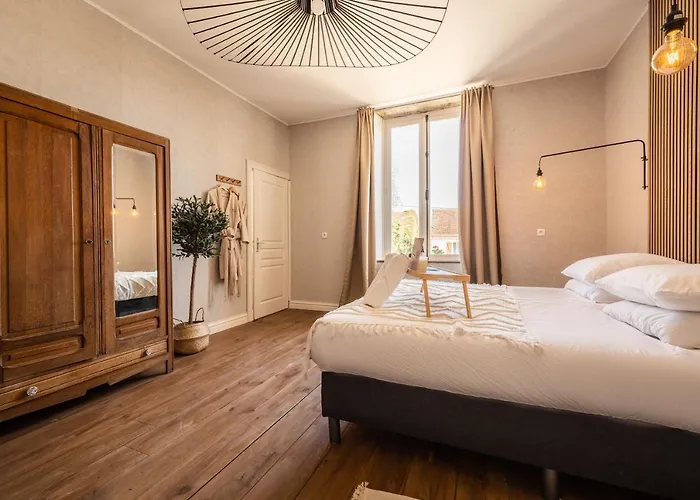 Chateau 3* Melay (Haute-Marne)